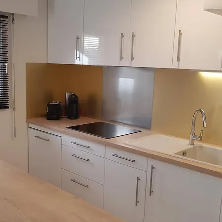 Duplex Port 5' Et Commerces * Fréjus