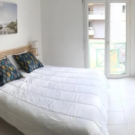 Duplex Port 5' Et Commerces דירה *