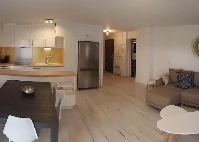 Duplex Port 5' Et Commerces
